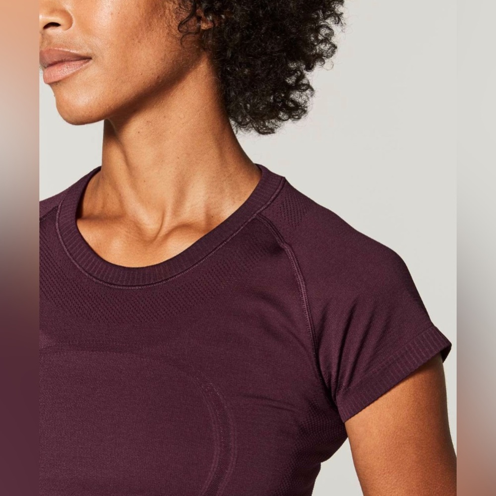 Lululemon Swiftly Tech Short Sleeve Crew Dark Adobe